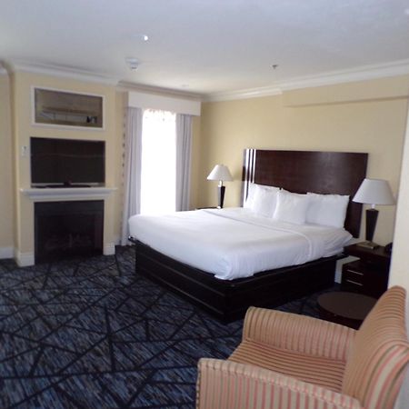 Niagara Crossing Hotel&Spa Lewiston Esterno foto