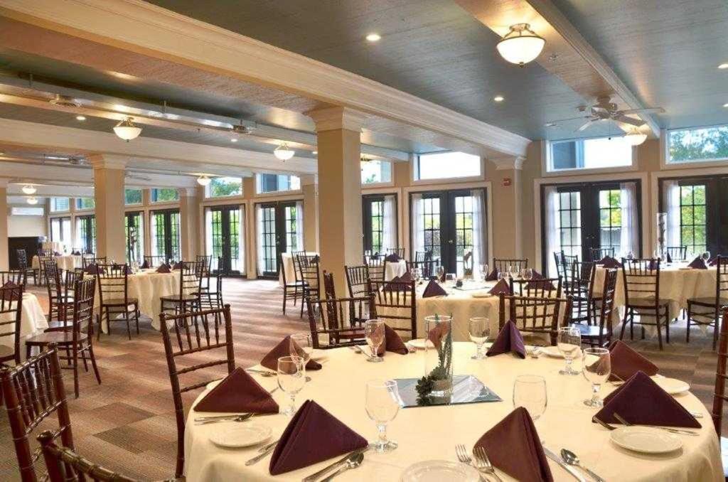Niagara Crossing Hotel&Spa Lewiston Esterno foto