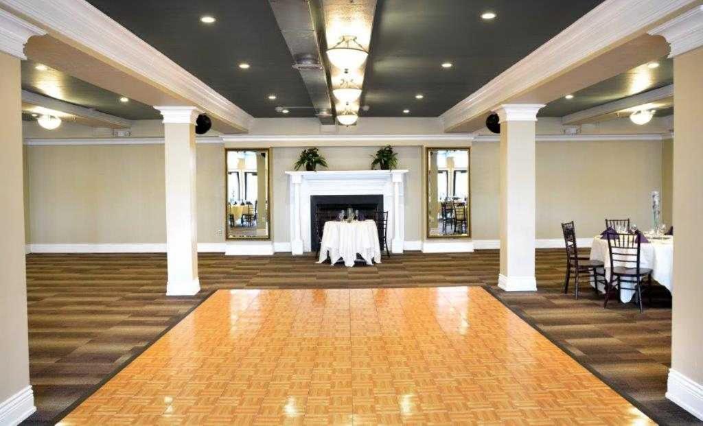 Niagara Crossing Hotel&Spa Lewiston Esterno foto